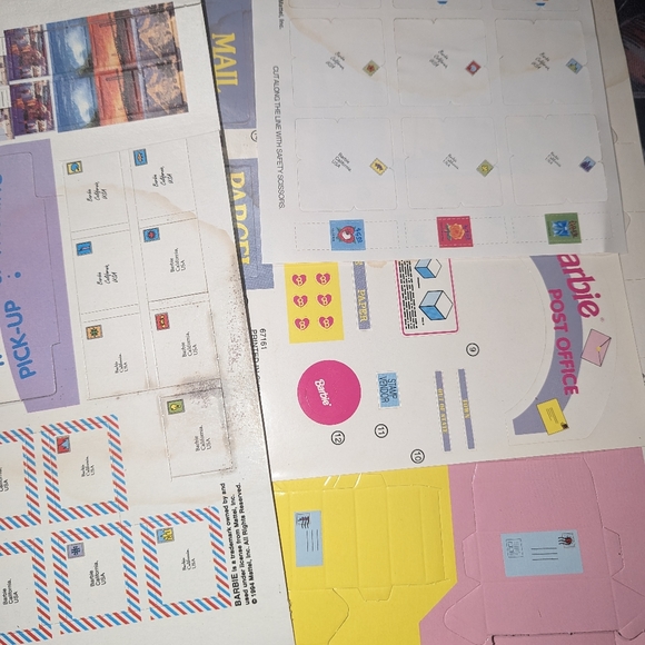 Barbie Post Office Set - Picture 3 of 5